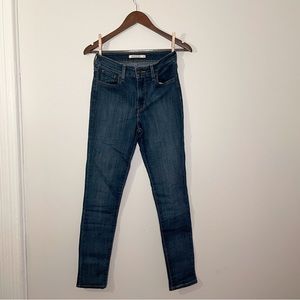 Dark Wash Levi Strauss 721 High Rise Skinny Jeans size 28